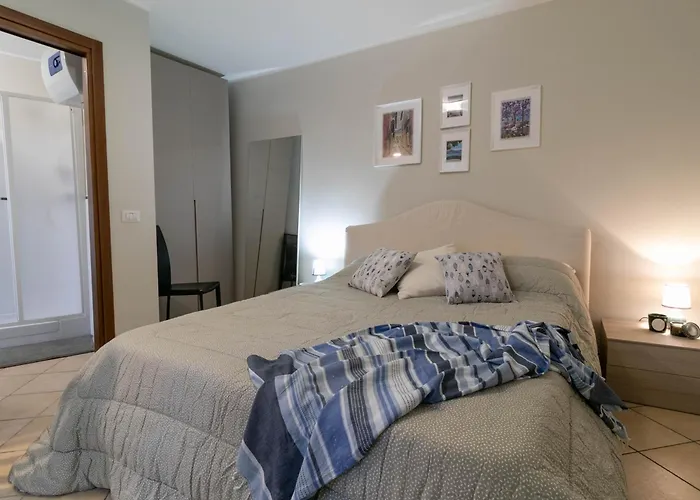 A Due Passi Dal Tremezzo